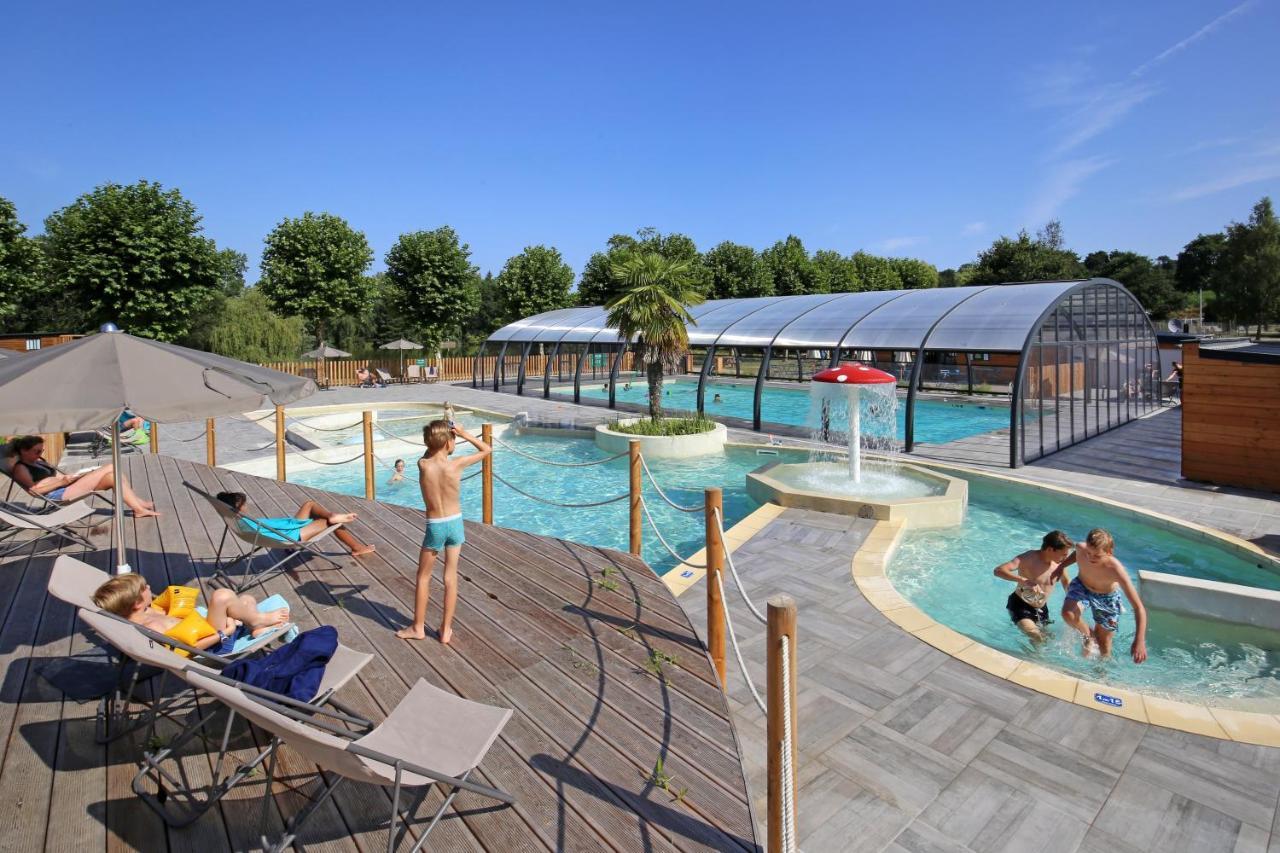 Campsite Huttopia Baie Du Mont Saint Michel 4*